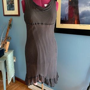 Black polka dot dress retro look